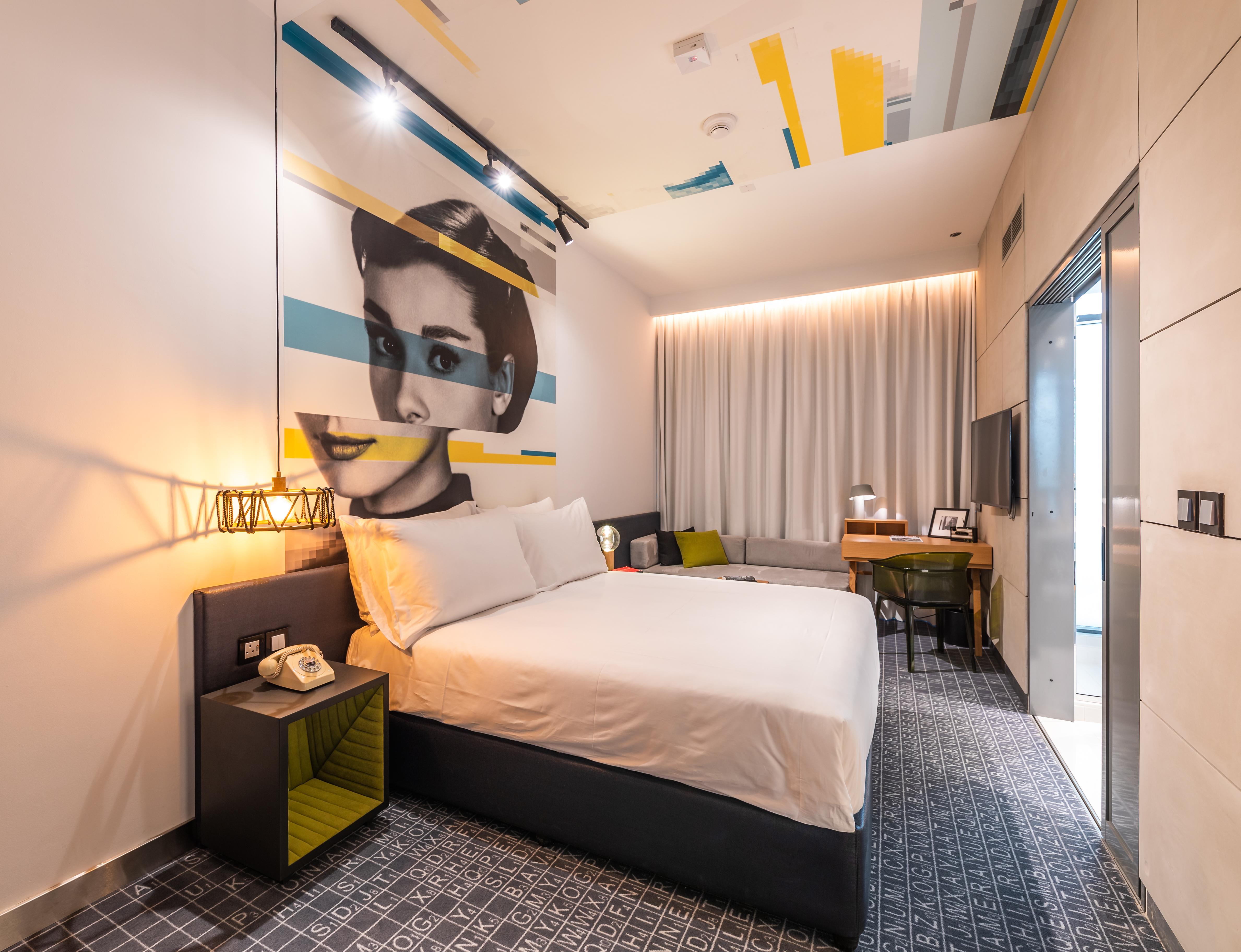 Studio One Hotel Дубай Экстерьер фото