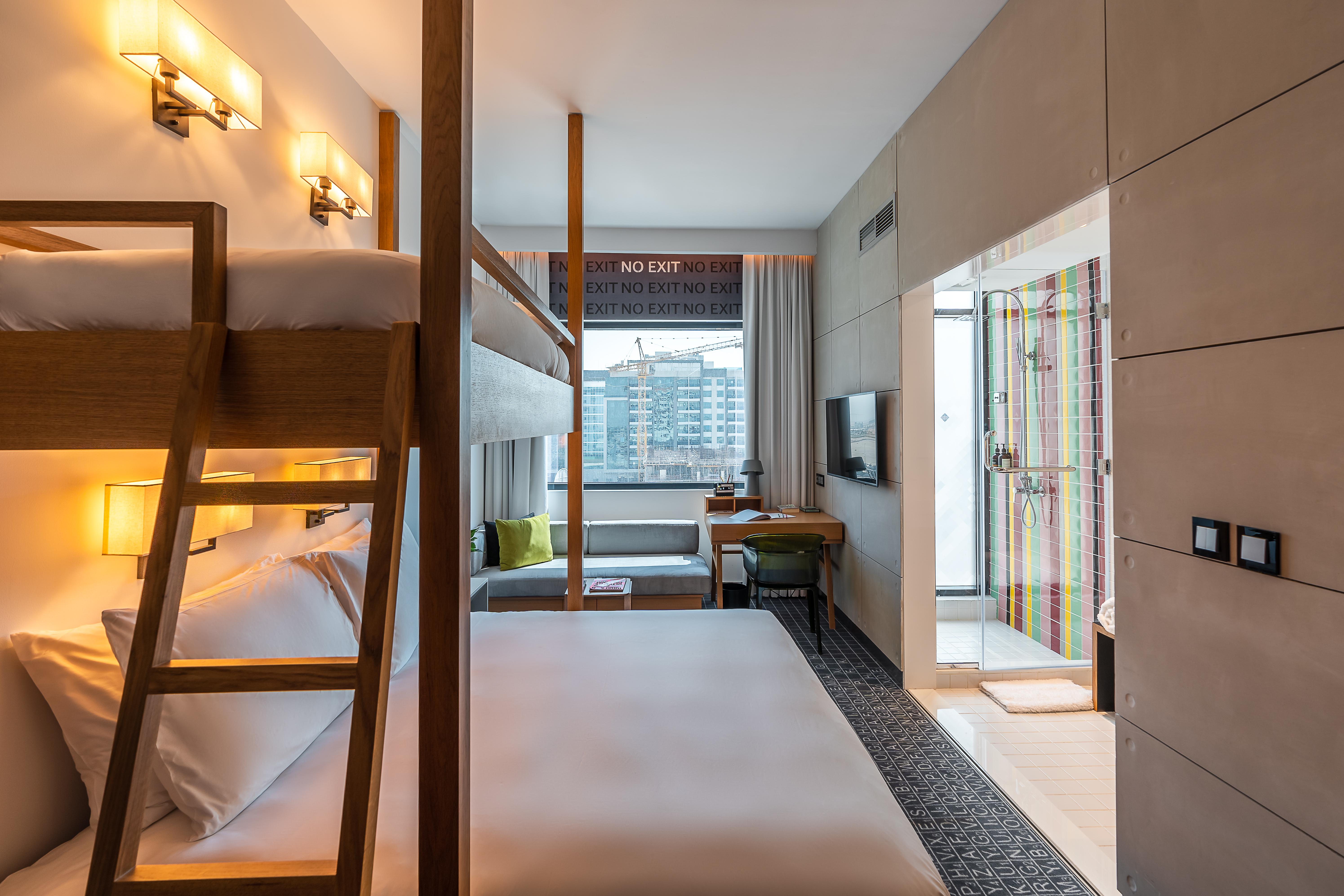 Studio One Hotel Дубай Экстерьер фото