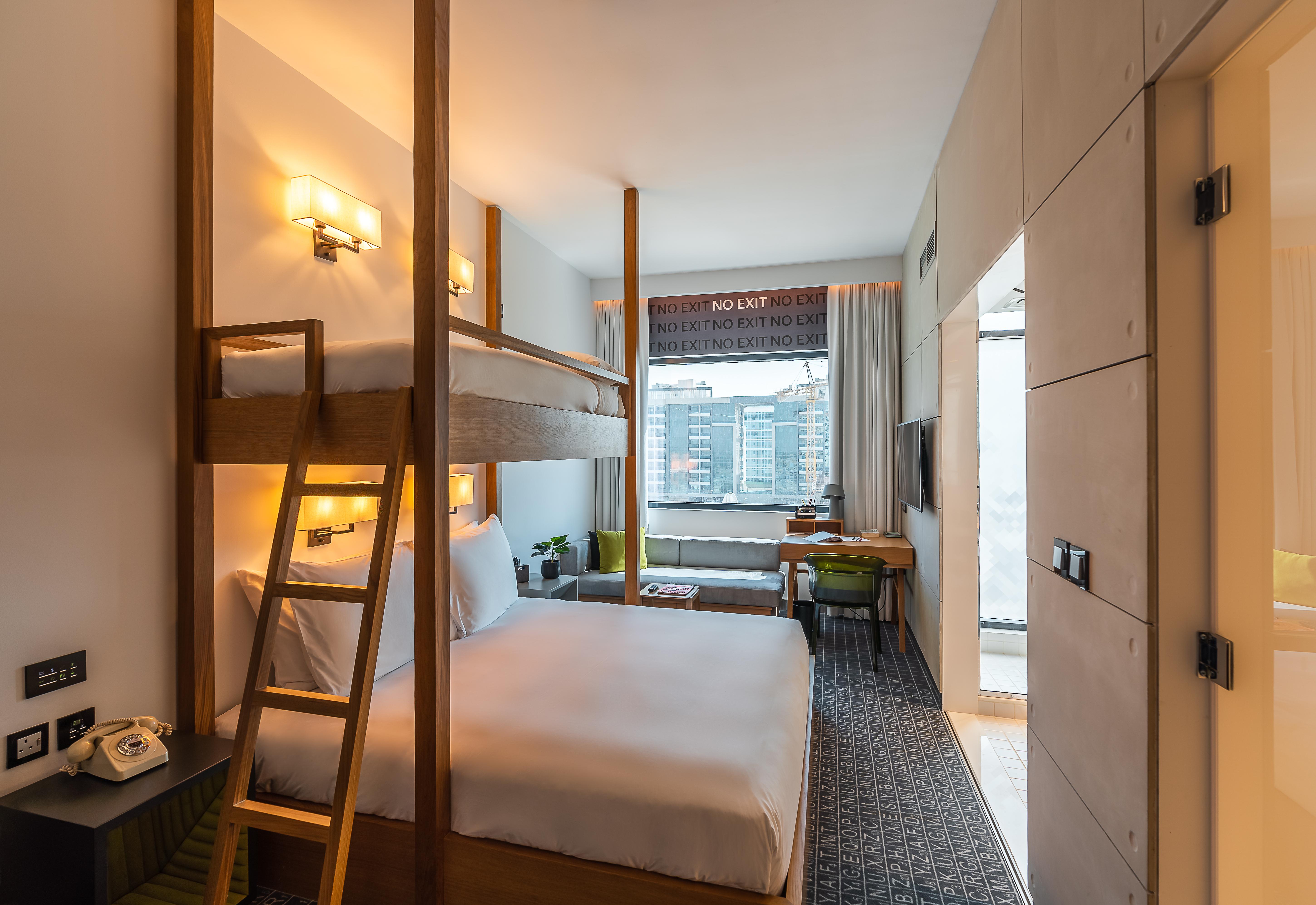 Studio One Hotel Дубай Экстерьер фото
