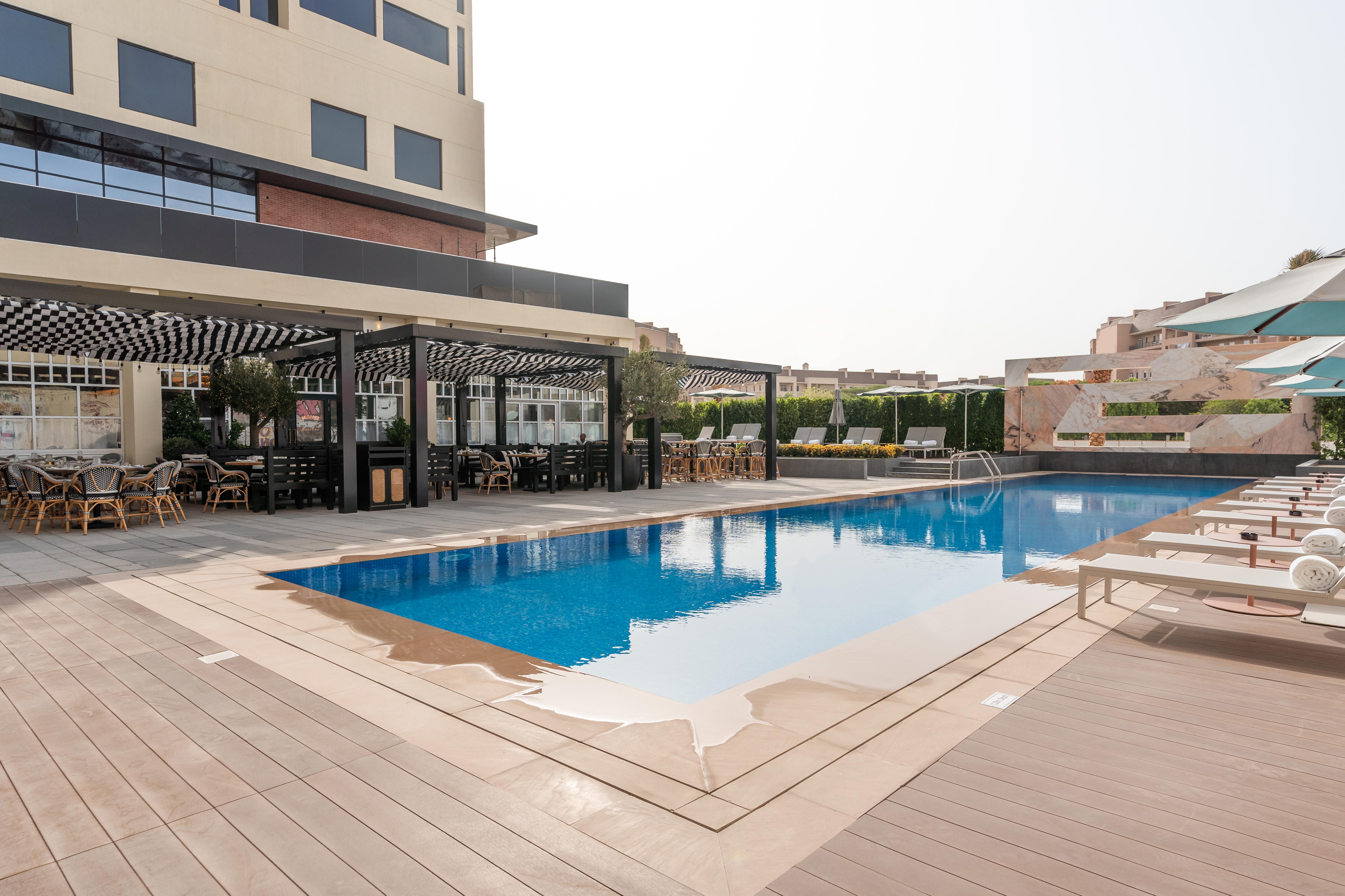 Studio One Hotel Дубай Экстерьер фото