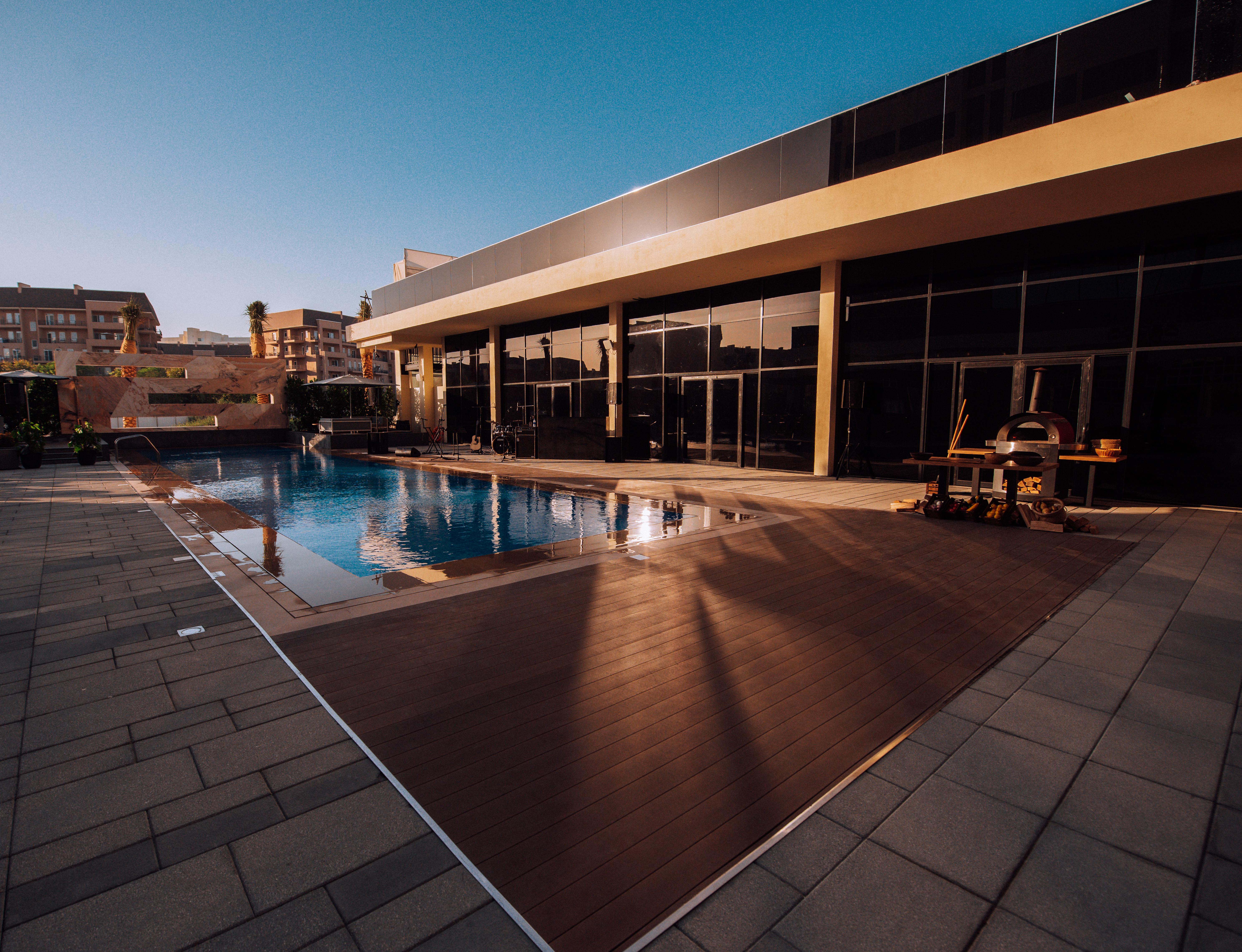 Studio One Hotel Дубай Экстерьер фото